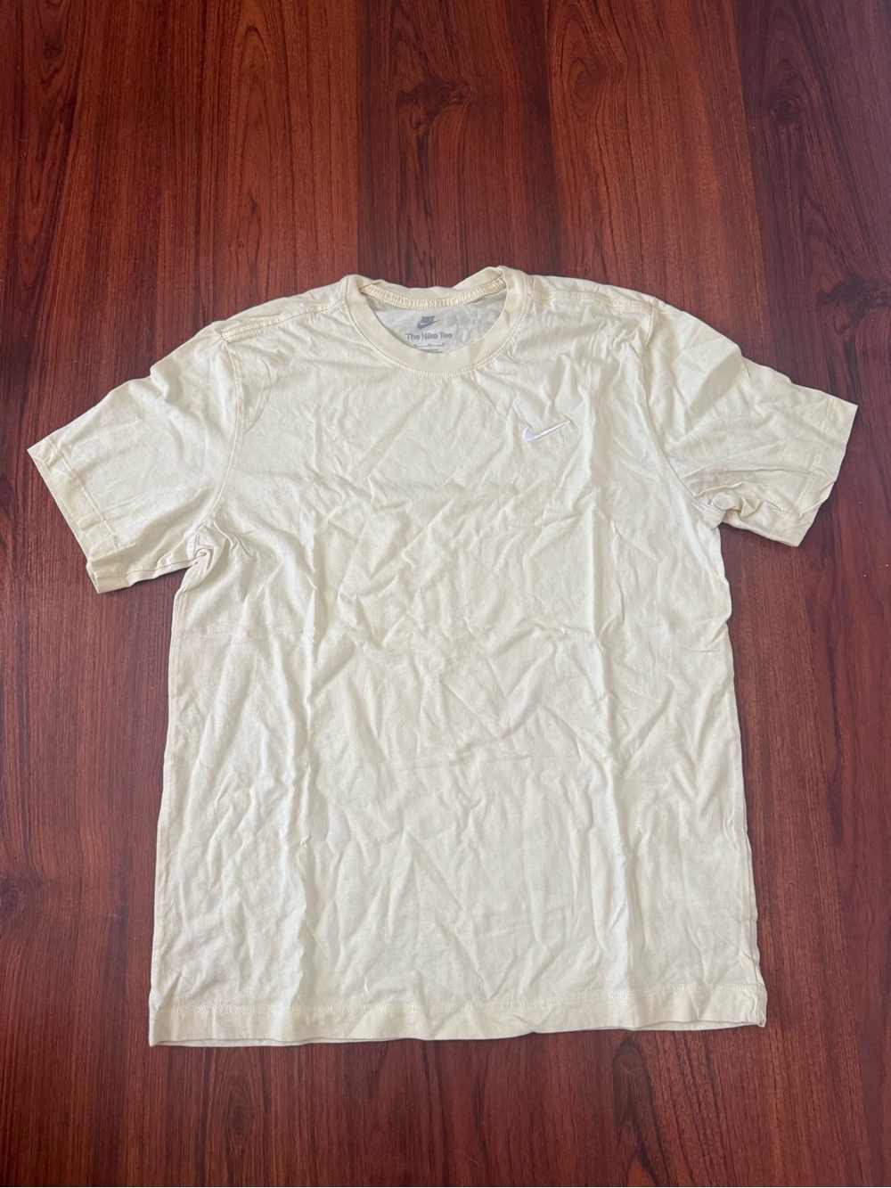 Nike Men’s Cream Short-Sleeve Crewneck T-Shirt